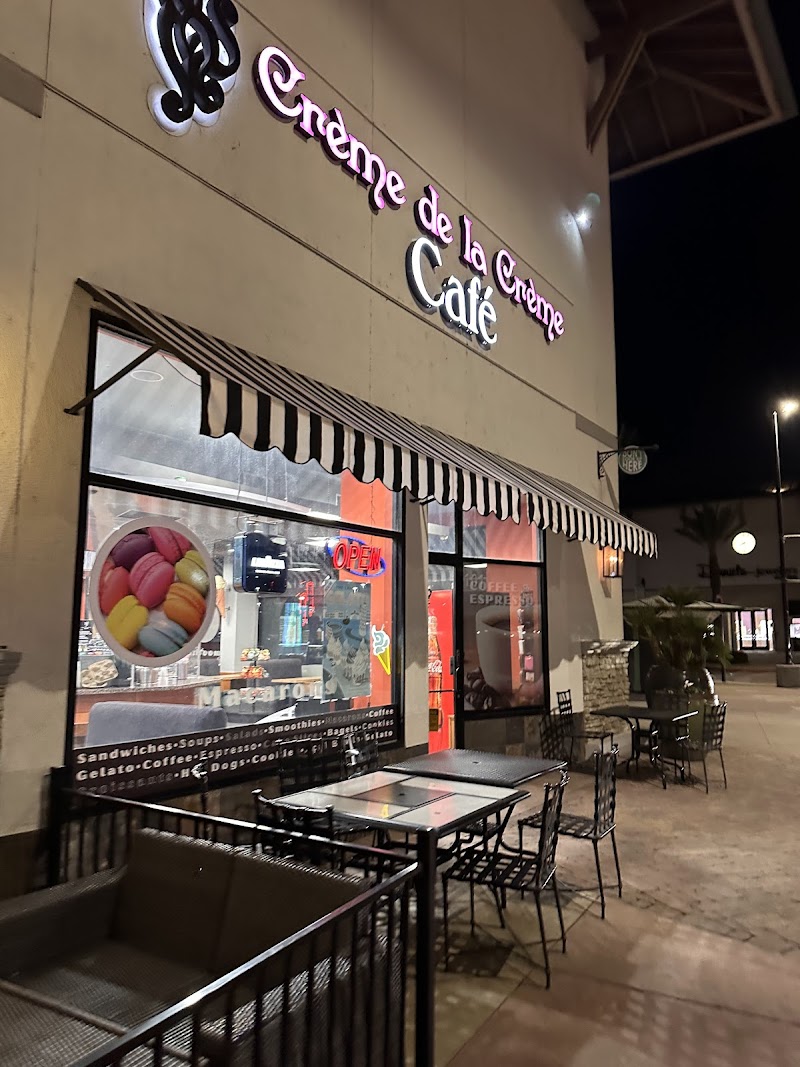 Creme de la Creme Cafe