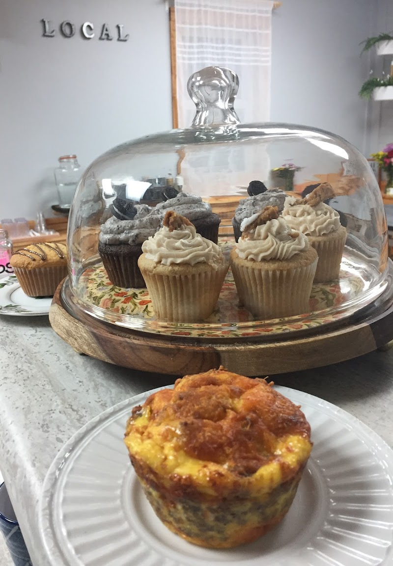 Local Cup & Cake / Local Cup on the Go