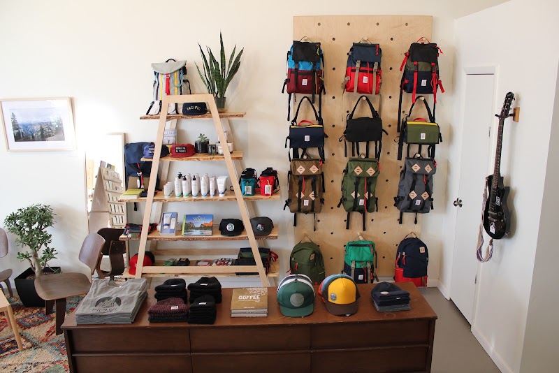 Howl Mercantile & Coffee