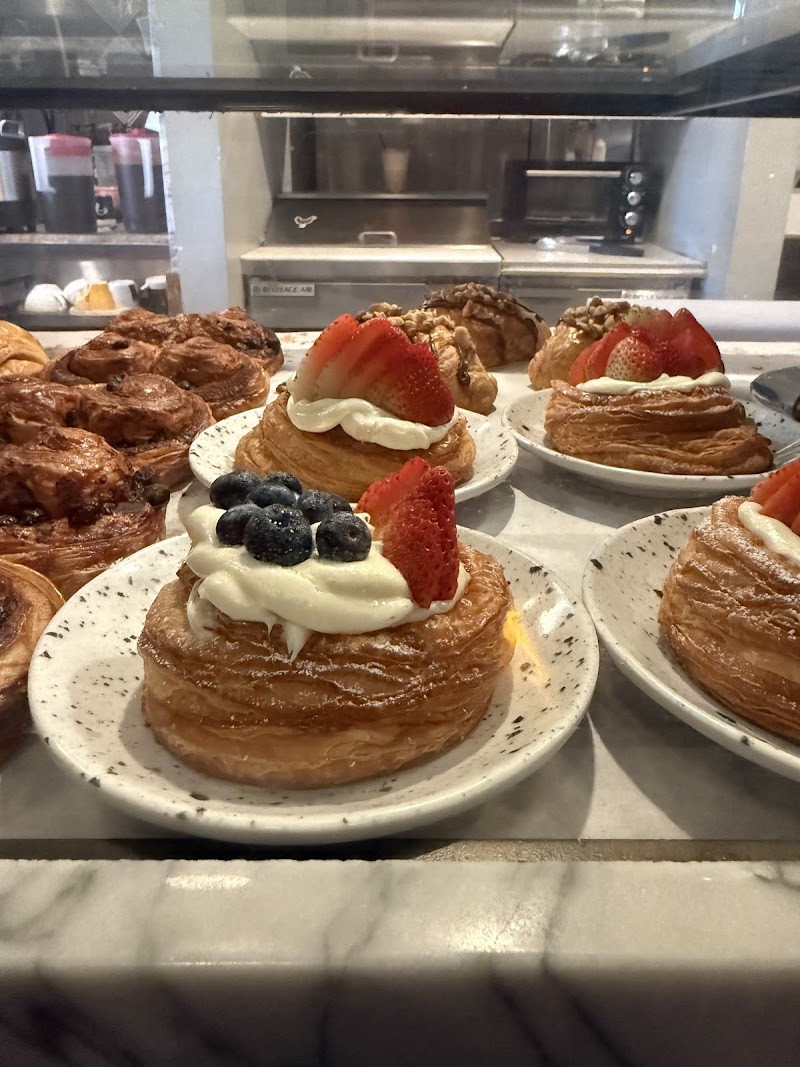 CommonWealth Coffeehouse & Bakery