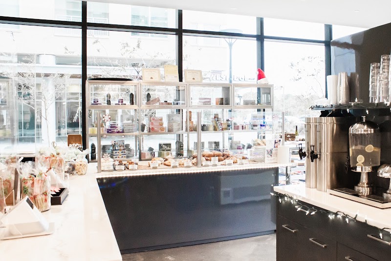 Saveurs Du Monde Cafe WestEdge