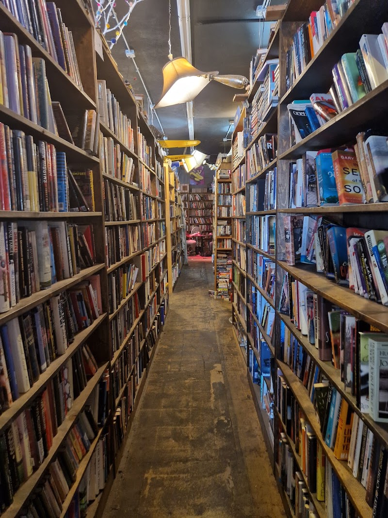 Mutiny Information Cafe