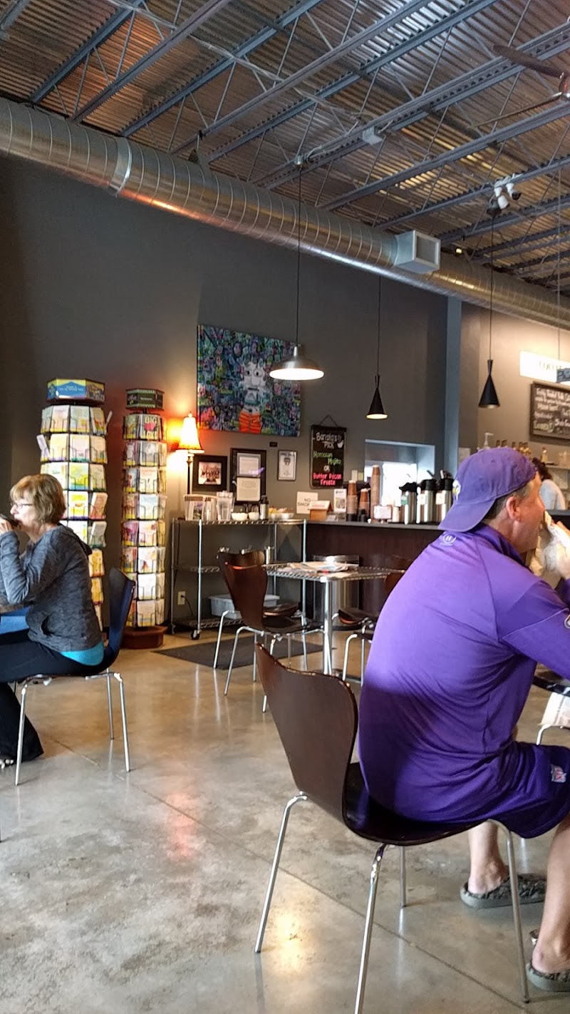 LaJava Express - Inside Zesty's