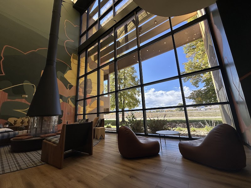 Vibe Coffee and Wine