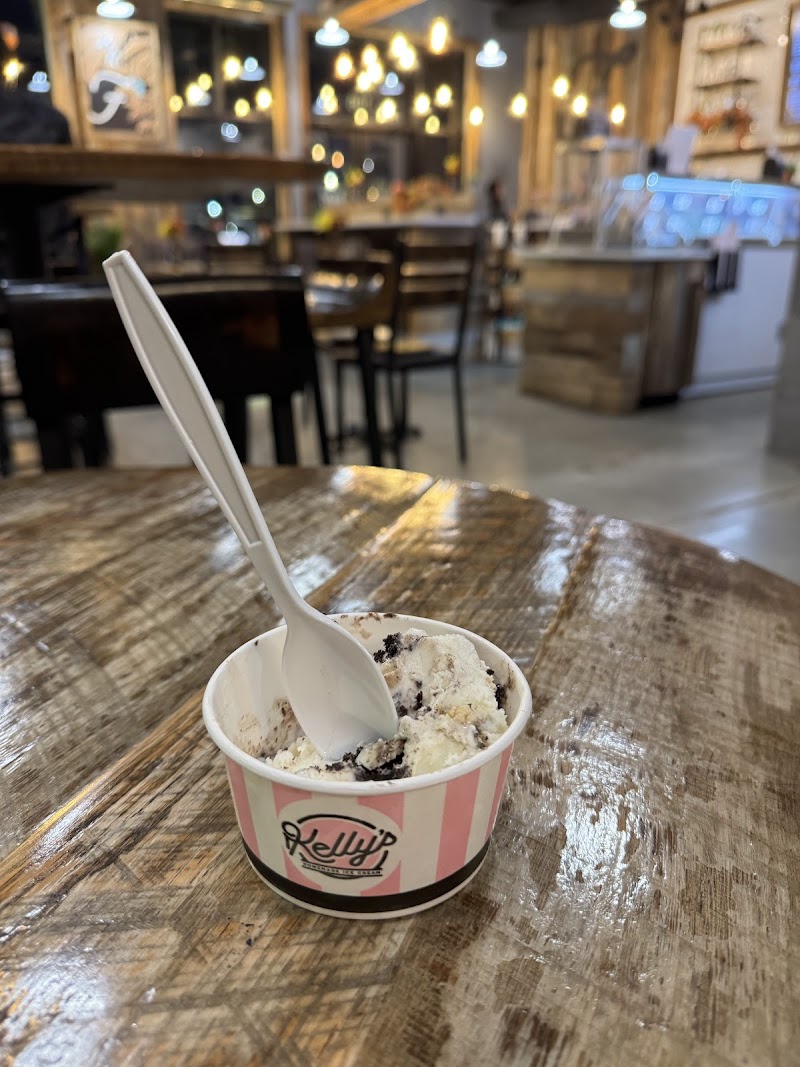 Foxtail Coffee Co. & Kelly's Homemade Ice Cream - Gate Parkway