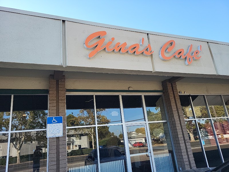 Gina's Café