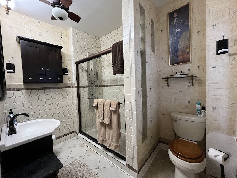 Manayunk Chambers Guest House