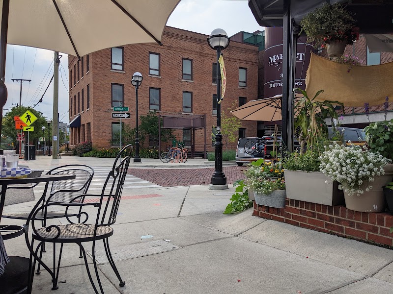 Detroit Street Filling Station