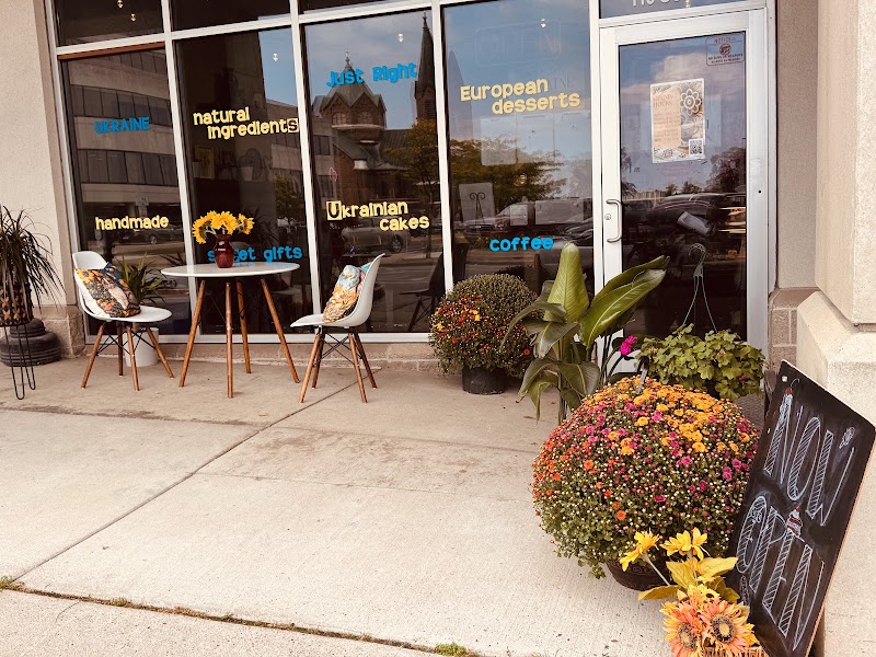 Just Right Cakes Desserts Coffee