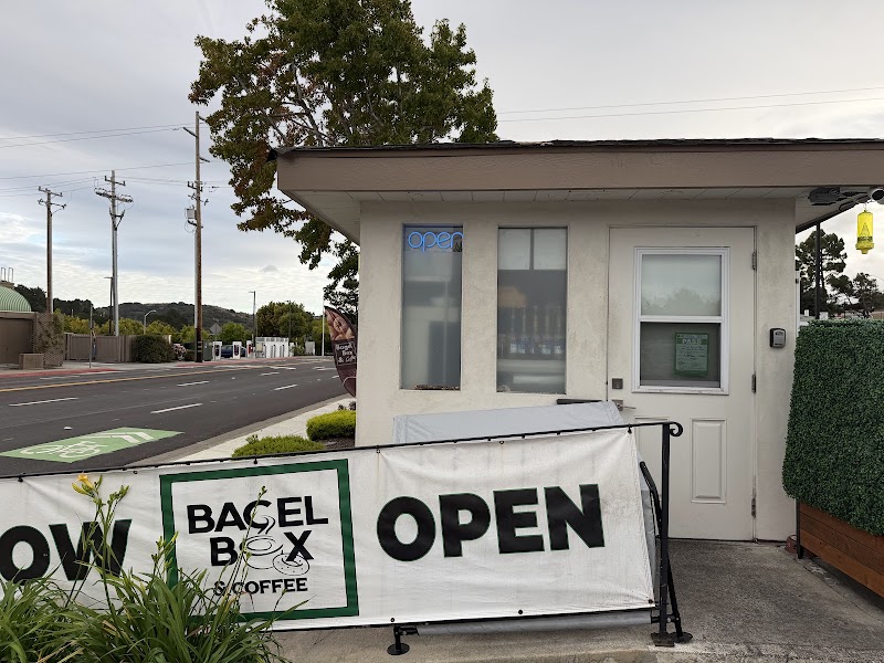 Bagel Box And Coffee
