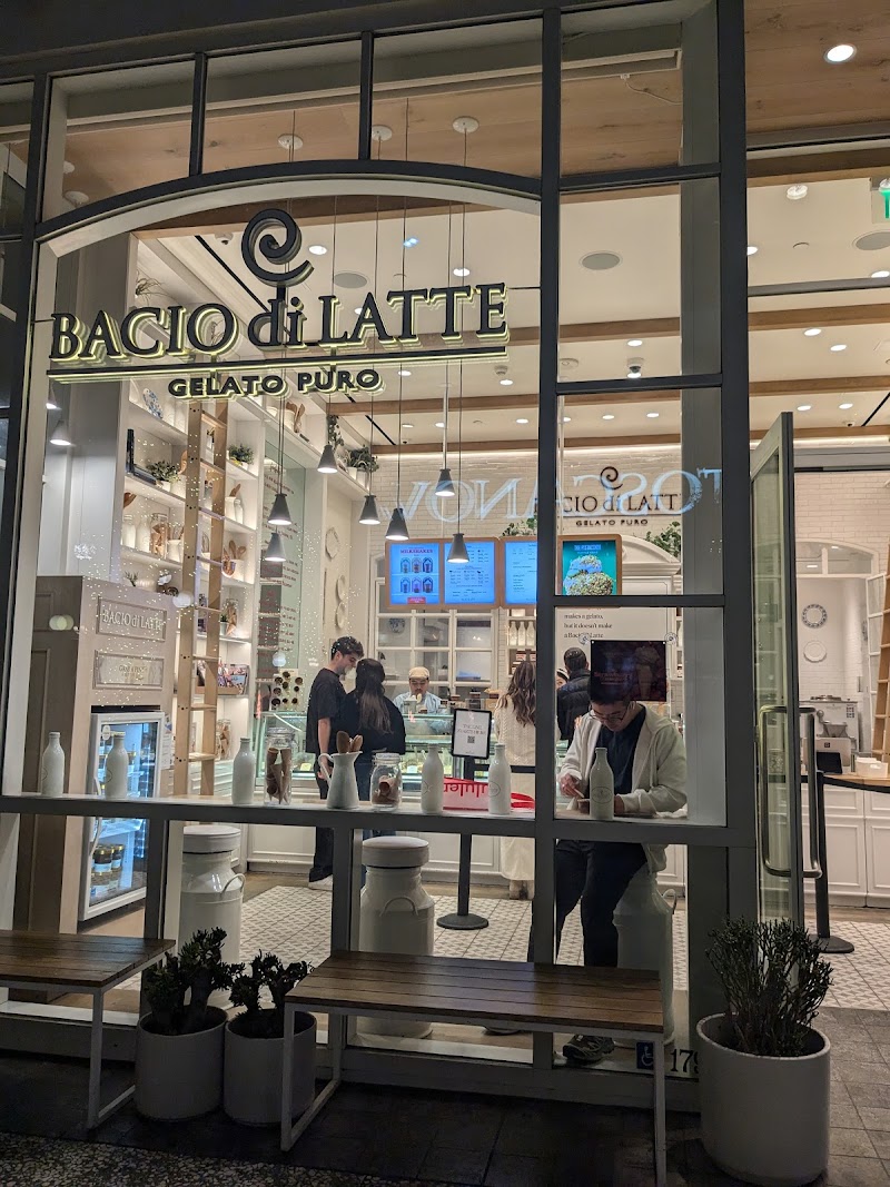 Bacio di Latte | Westfield Century City, LA