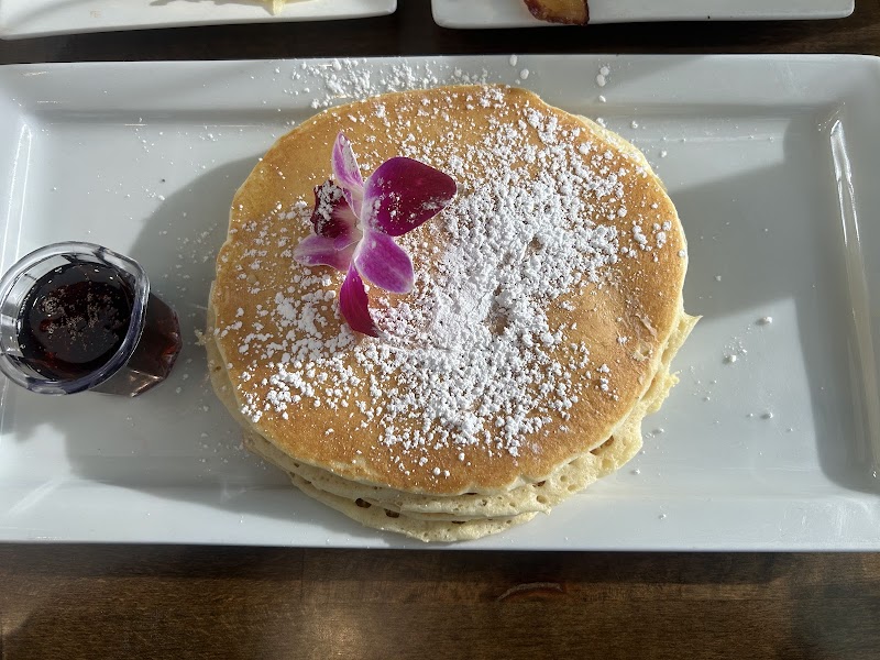 Golden Nest Pancakes & Cafe