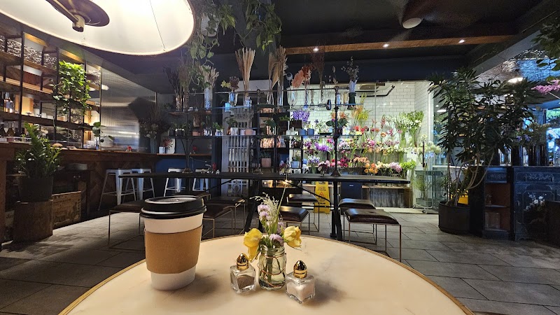 Rosecrans Cafe & Wine Bar