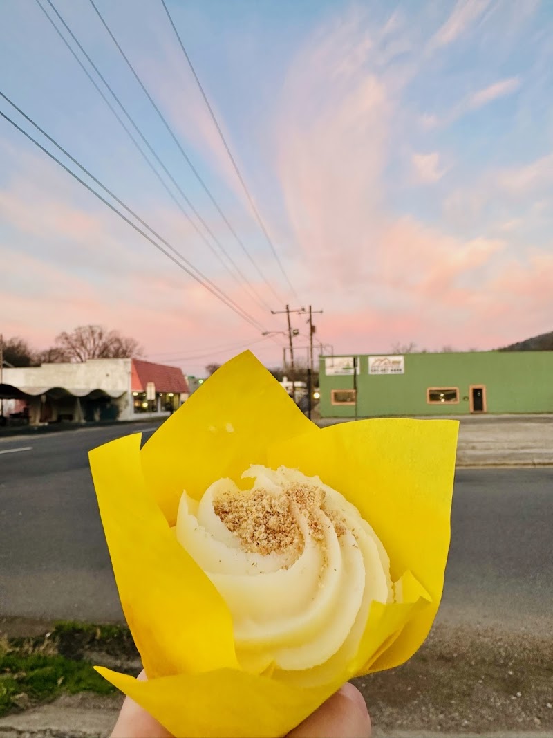 Fat Bottomed Girl's Drive Thru