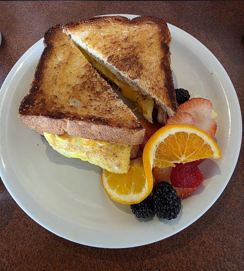 Lake and Lantern Cafe