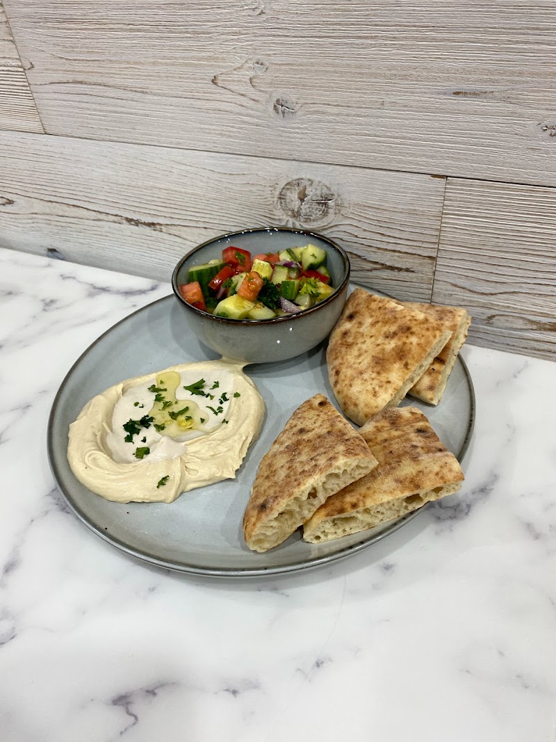 Ella's Cafe Espresso & Wine Bar