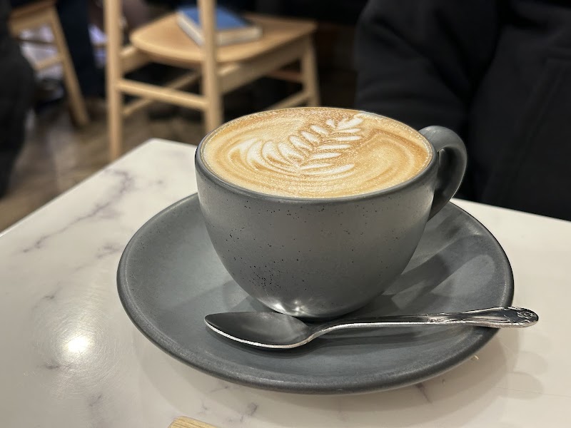 Ella's Cafe Espresso & Wine Bar