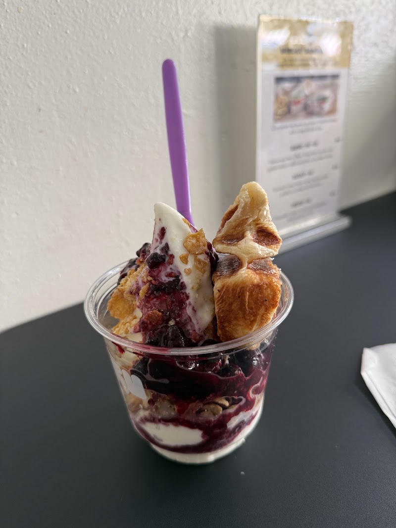 Miruku Creamery + Cafe