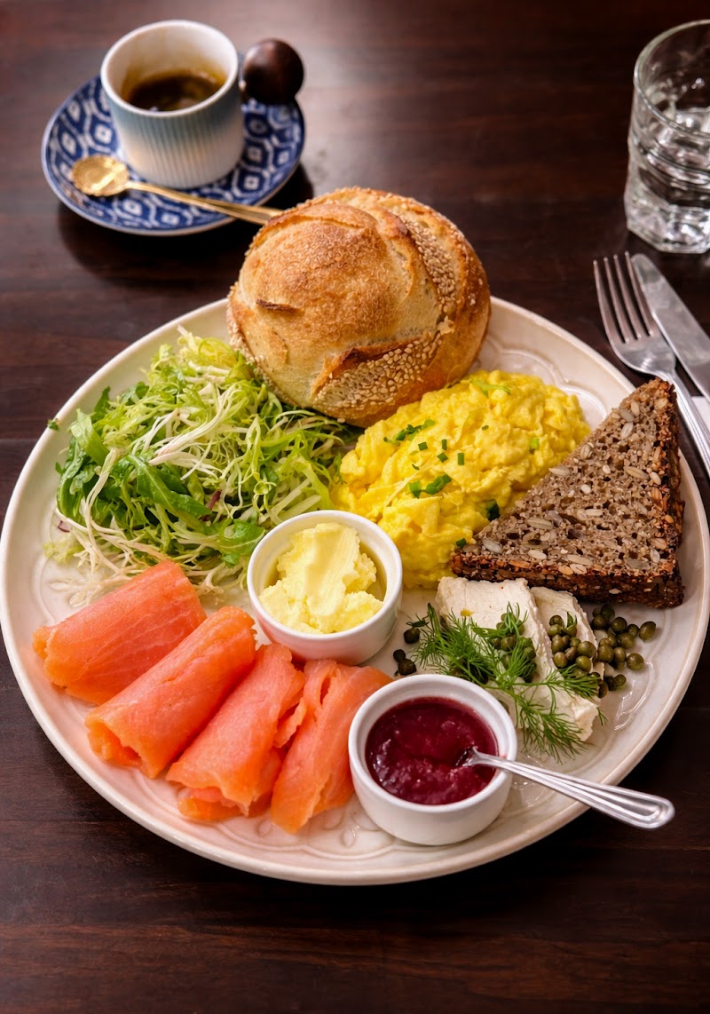 Crispy Heaven bakery and restaurant