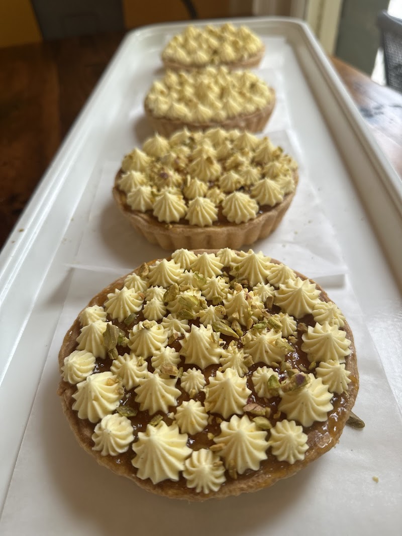 Crumble & Flake Café Pâtisserie