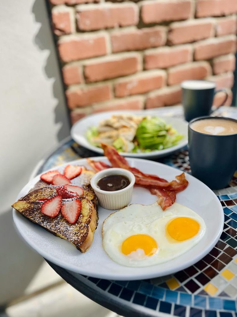 Lazy Daisy Beverly Hills