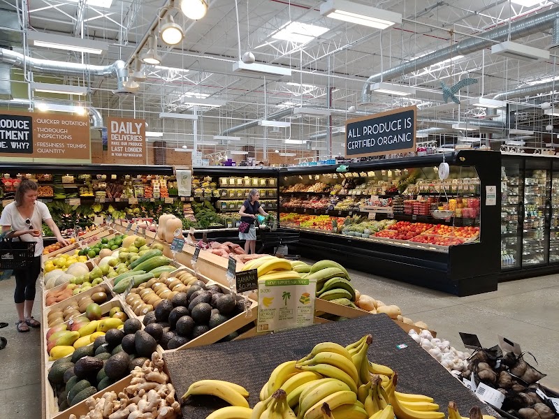 MOM's Organic Market