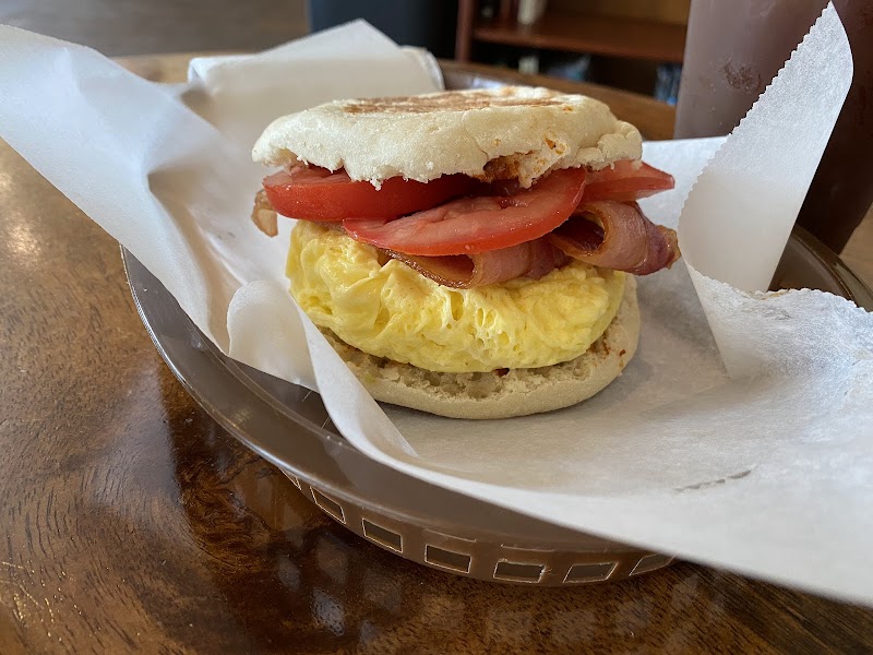 Brown Cup Cafe & Lounge