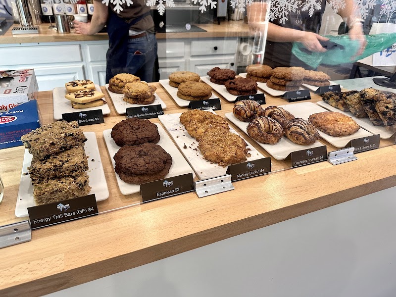 Great Lakes Chocolate & Dessert Co.