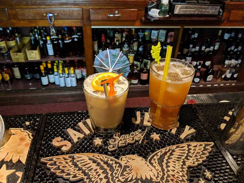 Porco Lounge & Tiki Room