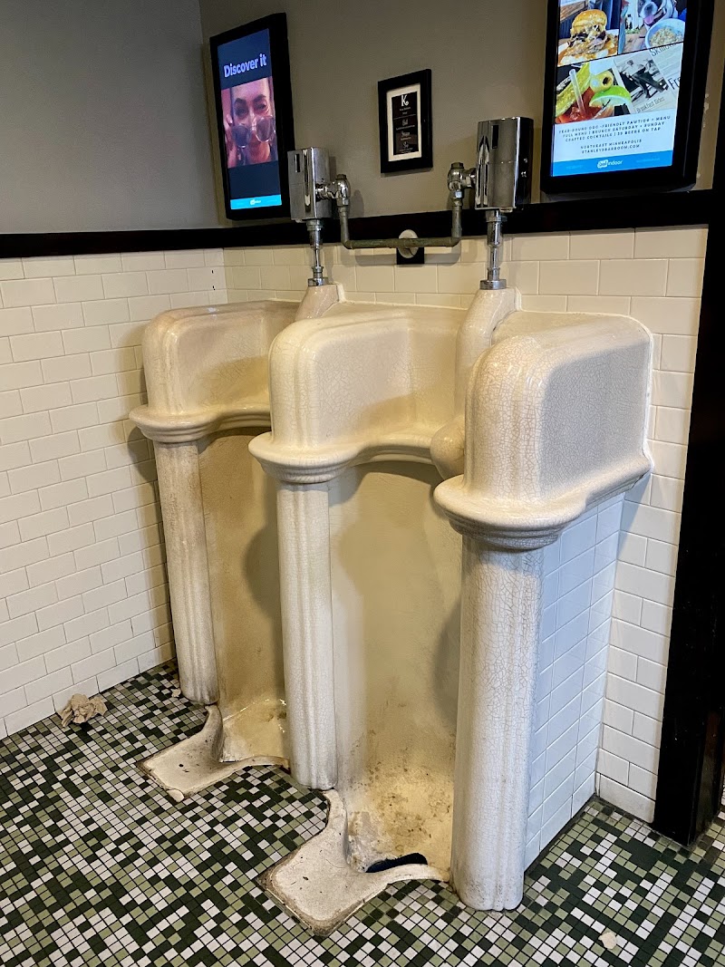 Stanley's Northeast Bar Room