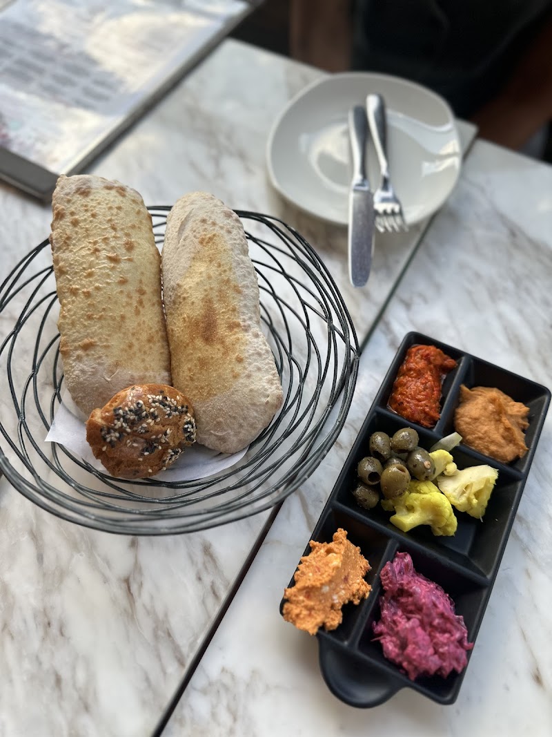 AMBAR Restaurant, Shaw