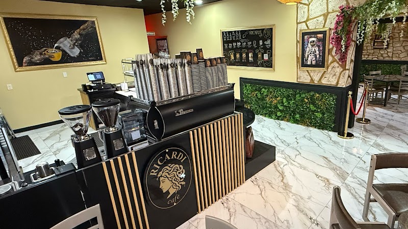 RICARDI café