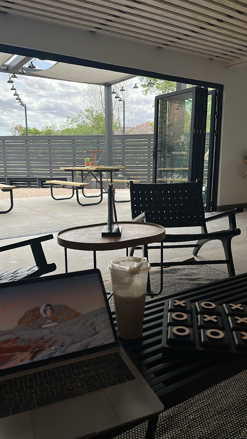 Little Station Coffee and Kitchen