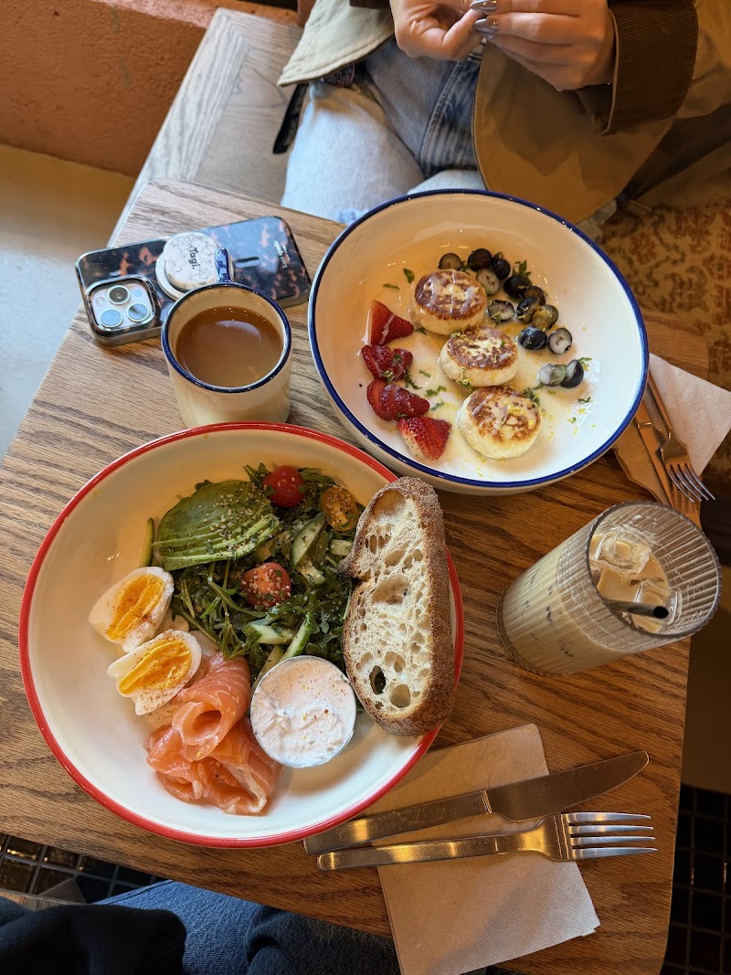 PeopleTalk Coffee & Wine