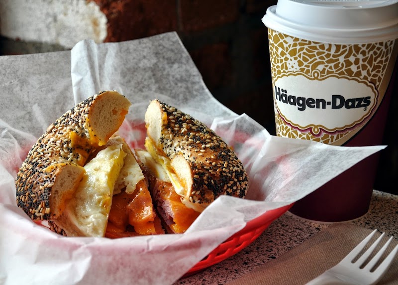 Lindsay's Boulder Deli