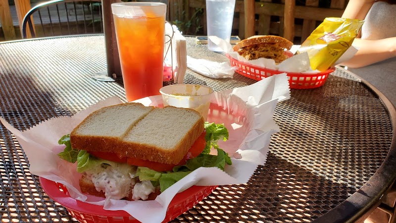 The Happy Tomato Courtyard Café & BBQ