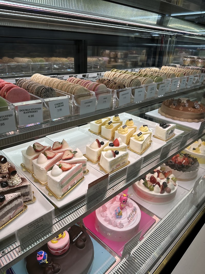 Tous les Jours Bakery Cafe