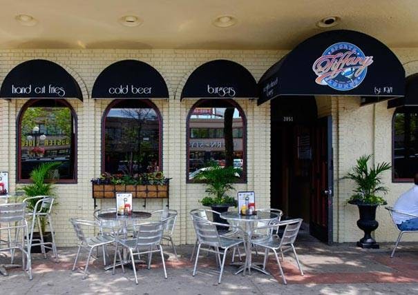 Tiffany Sports Lounge