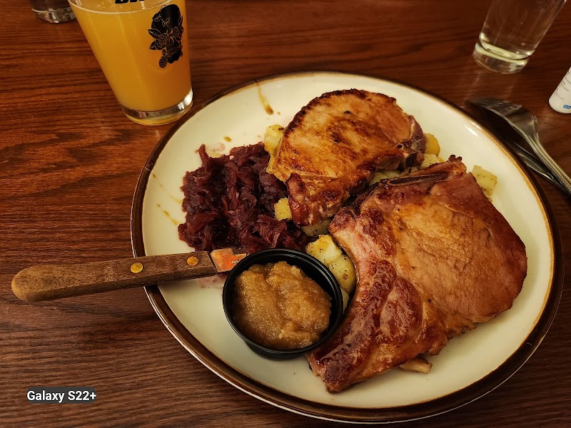 Student Prince Cafe and The Fort