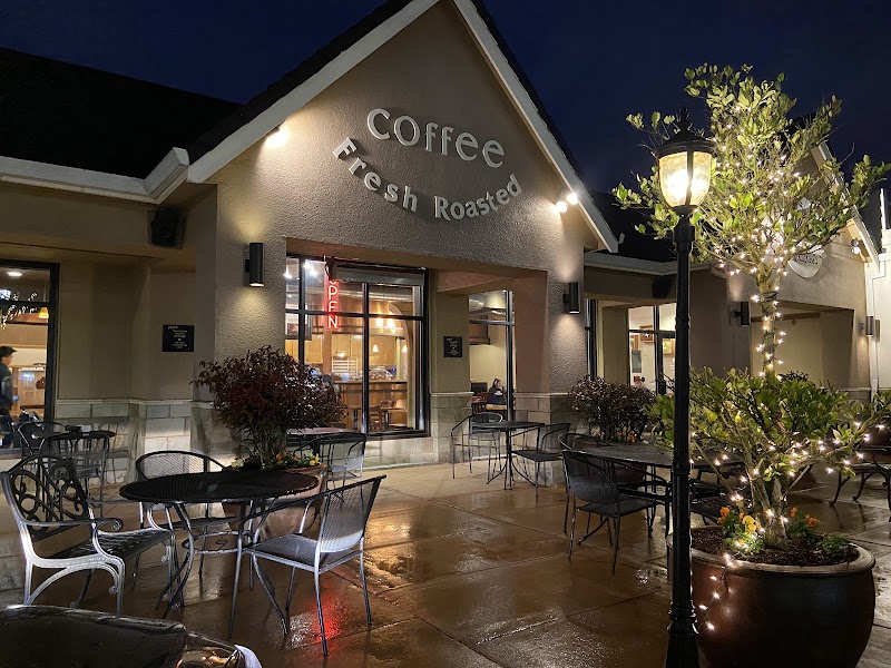 Ava Roasteria - Hall