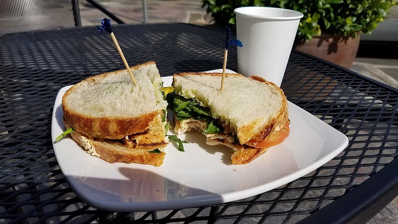 Ava Roasteria - Hall