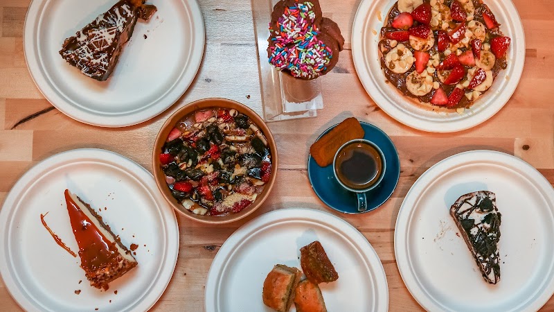 Golden Dessert & Cafe & Ice Cream