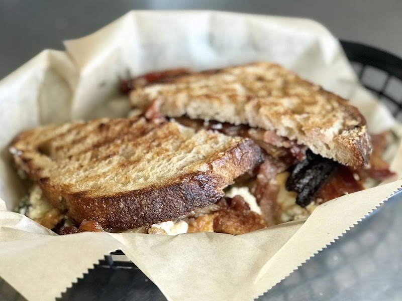 41st Street Pub & Aircraft Sales