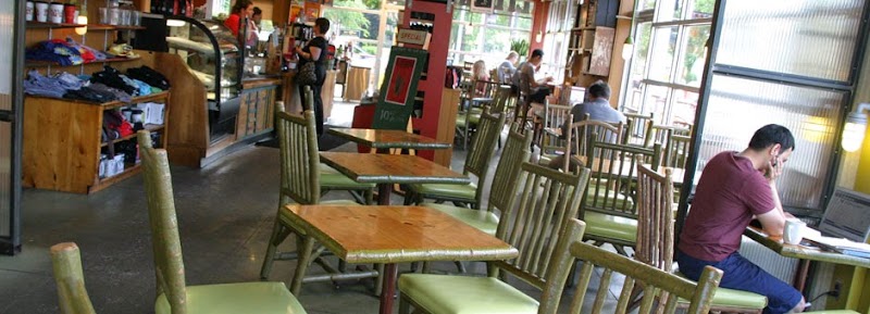 Colectivo Coffee Swan Blvd.