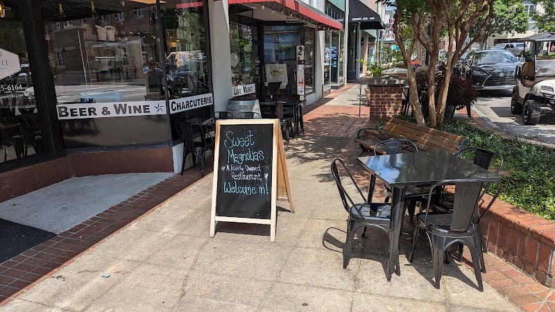 Sweet Magnolia's Cafe & Bakery