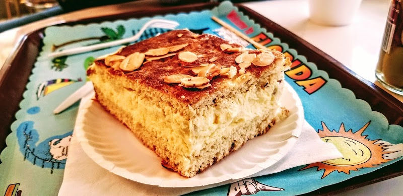 Cafe Mozart German Bakery