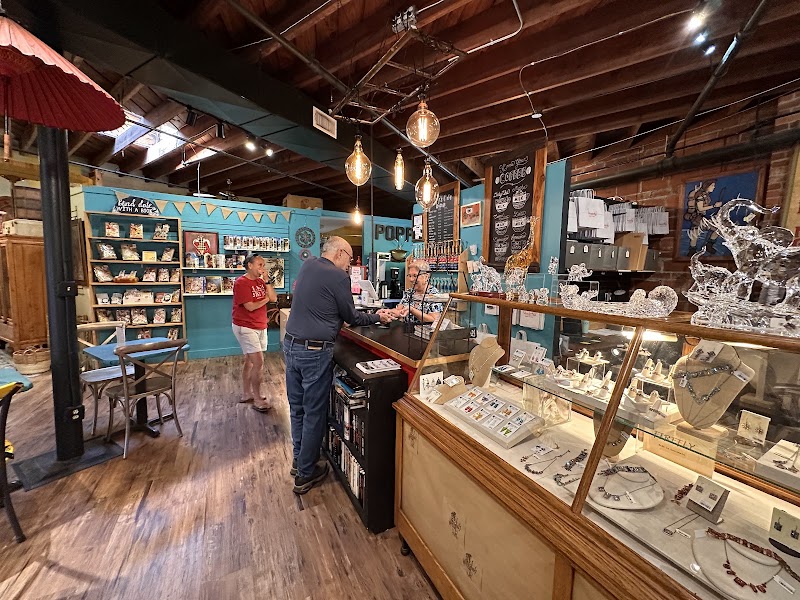 Poppy's Coffee & More