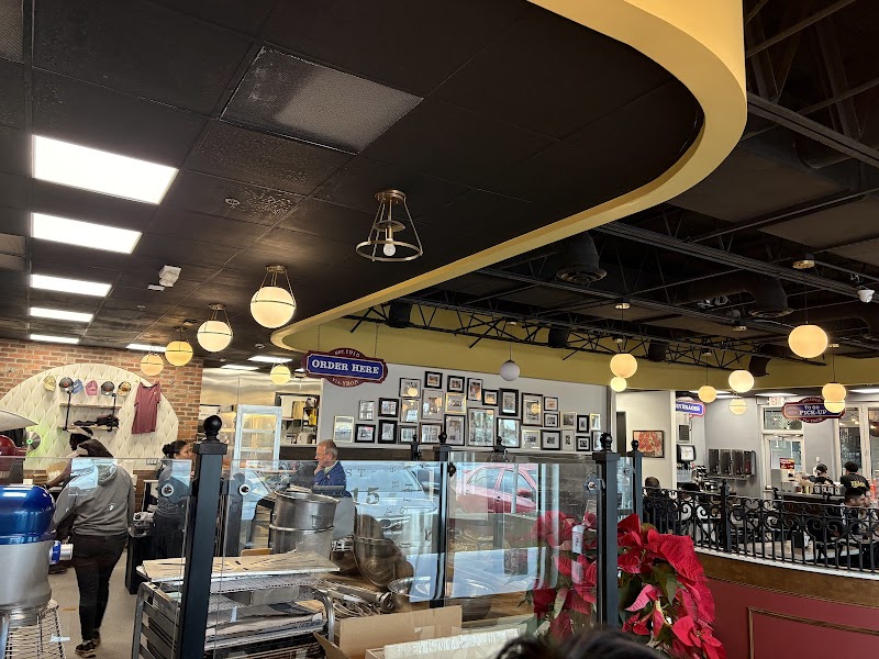 La Segunda Bakery and Cafe