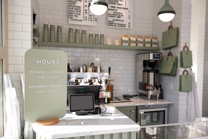 Roux & Lucia Restaurant