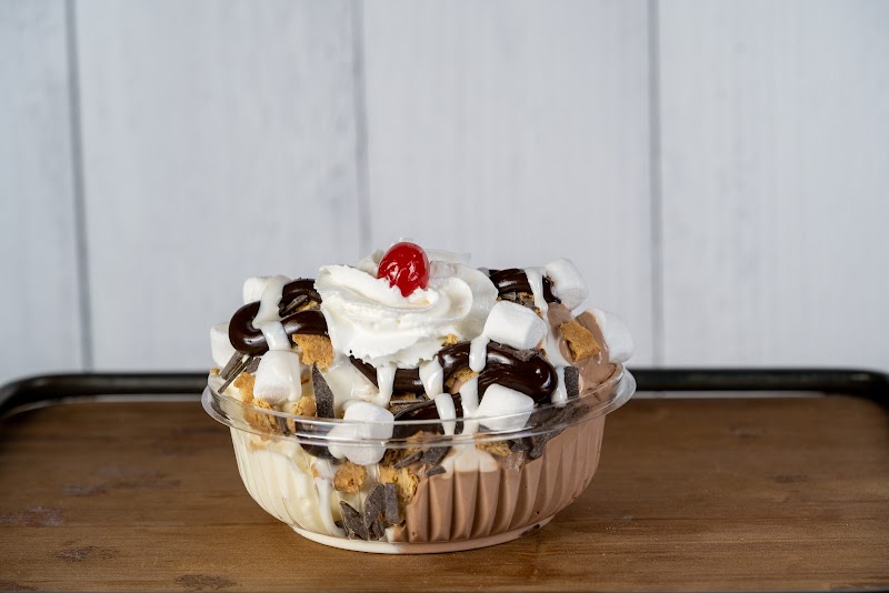 Georgie Porgie's Treefort Restaurant - Mount Pleasant / Racine